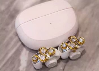 Bose earbuds jewelry flower shaped