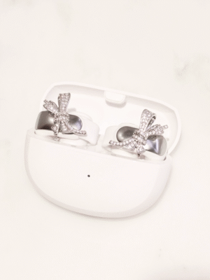 Bose clip on earrings bow design