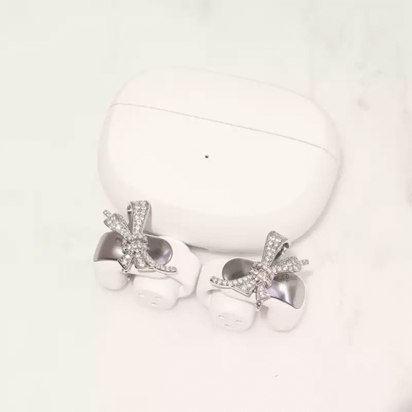 Bose clip on earrings bow design