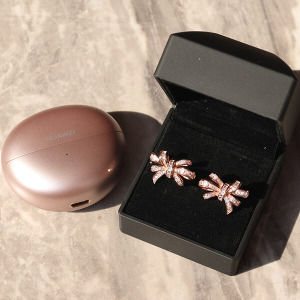 Huawei freeclip earring earbuds
