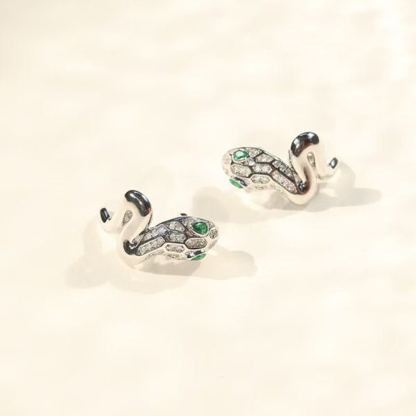 Irresistible Huawei earbuds jewelry