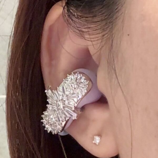 Bose earbuds clip on earrings