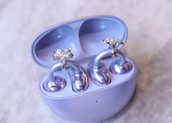 Decoration for Ｈuaｗei earphone jewelry