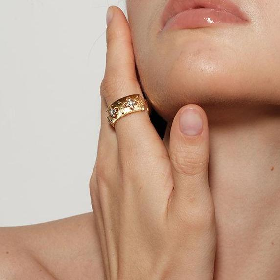 j3 Four Leaf Flower Zircon Ring Gold Plated Vintage Style Brass Stackable Rings for Women Gold Jewelry for Women