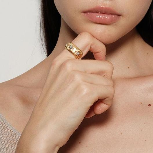 j4 Four Leaf Flower Zircon Ring Gold Plated Vintage Style Brass Stackable Rings for Women Gold Jewelry for Women