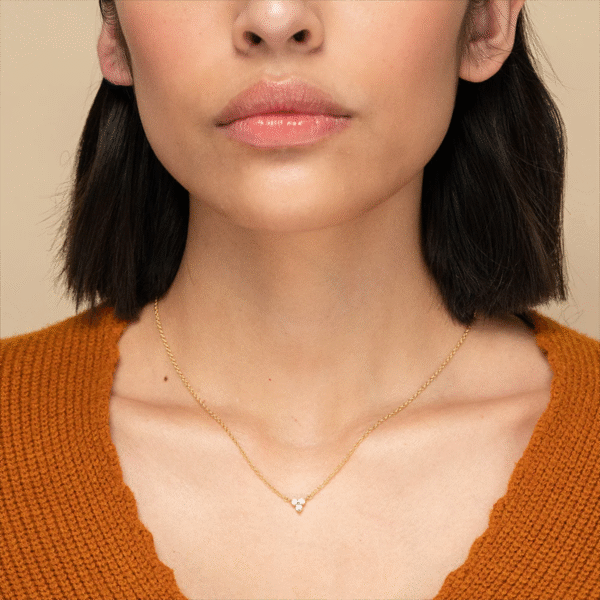 p4 Women's Unique Design 5A Shiny Zircon Pendant Necklace with Brass Link Chain for Gift