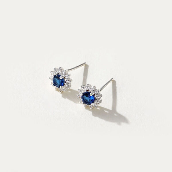 2025 New Style Brass Stud Earrings with Blue Crystal Cubic Zirconia Good Price Fine Jewelry Silver Plated for Gift
