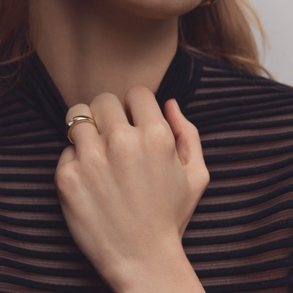 v4 High Quality Chunky Silver Moissanite Women's Wedding Ring New Oval Design Gold Plated Jewelry for Engagement Gift Party