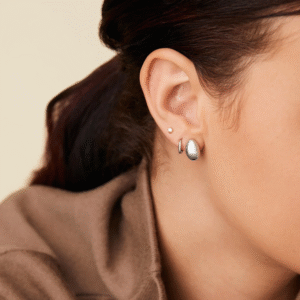 small hoop earrings gold