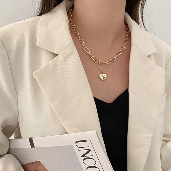 z4 High Quality Custom Geometric Multi-layer Heart Necklace Gold Plated Half Chain Necklace for Women
