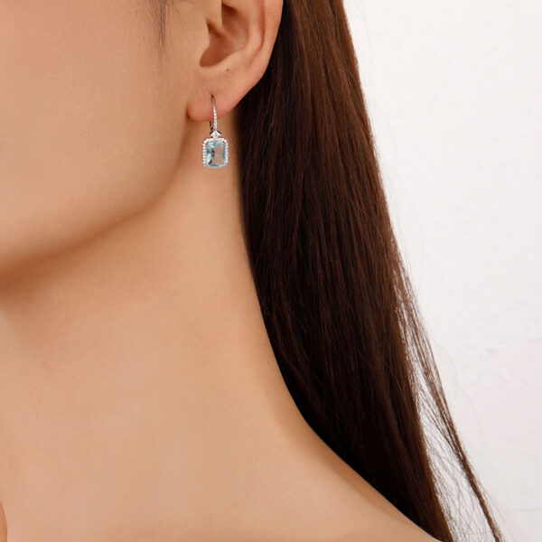 g4 Custom Luxury Brass Earring with Vintage Blue Cubic Zirconia Stone Weddings Parties Women's Silver Jewelry Gift Wholesale