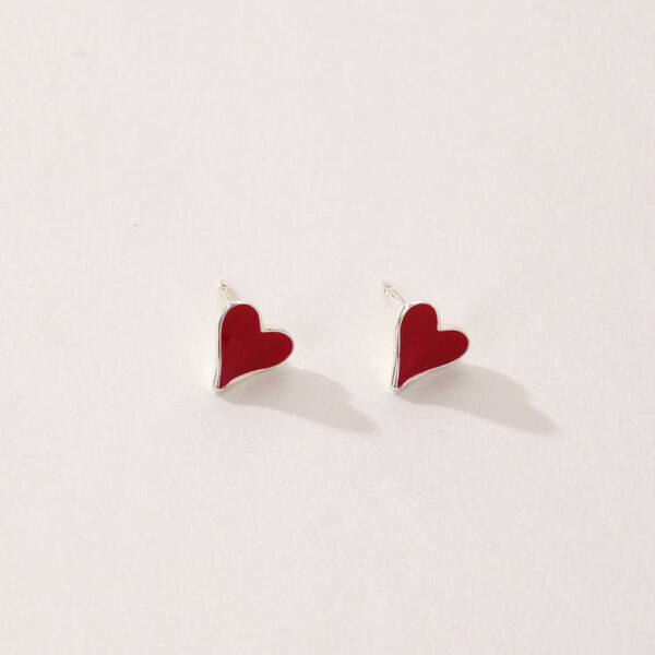 i1 stud earrings