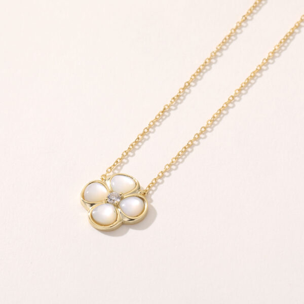 Hot Sale Customized Gold Necklace, 2025 Luxury Jewelry Clover Pendants, Trendy Gift Brass Necklaces for Women