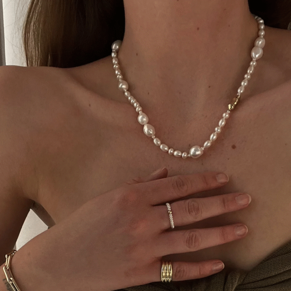 High Quality Dainty Pearl Necklace, Jewelry with Irregular Freshwater Pearls, Gold-Toned Sculpted Beads for Weddings