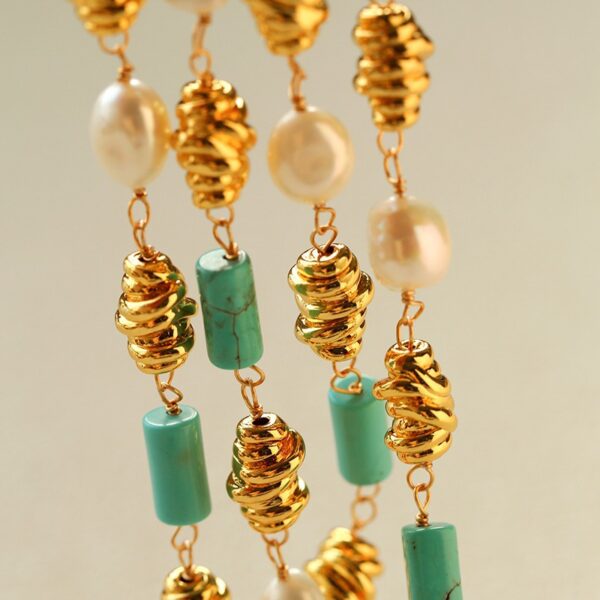 Vintage Twisted Flower Long Ladies Gold Necklace, Light Luxury Blue Spruce Layered Sweater Chain