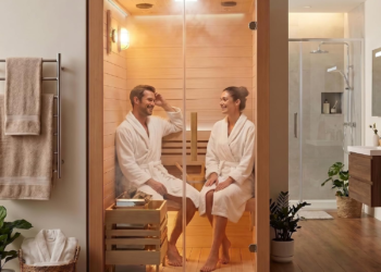 majusaccessory 3000W Traditional 2 Person at Home Sauna, Wooden Indoor Sauna Barrels, Canadian Centennial Hemlock Wood Sauna with Speakers for Meditation, Relaxation, Beauty & Family